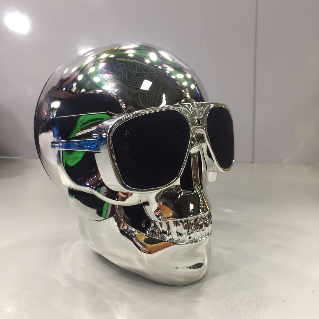 Ghost Head Skull Design Bluetooth Speakers Heavy Bass USB Private Model 500mAh Battery