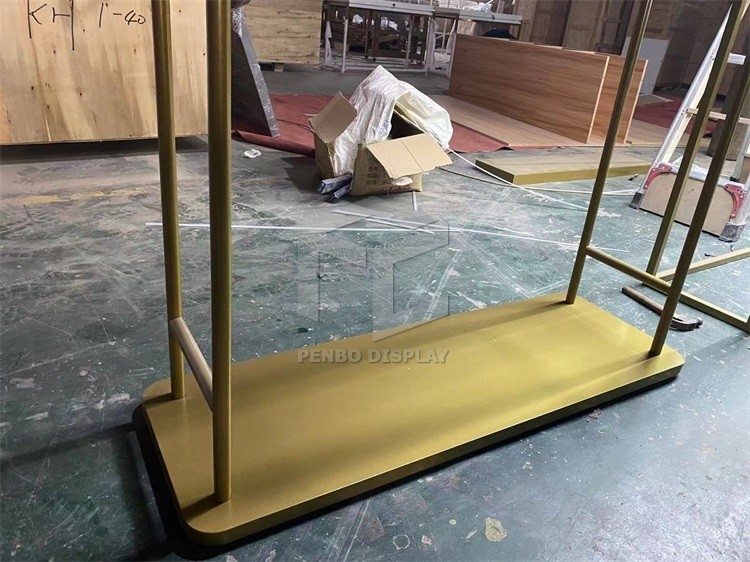 201/304 Steel Electroplated Clothing Shop Display Furniture Racks T5 Lighting