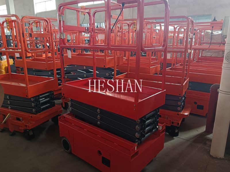 Hydraulic 3.9M Self Propelled Lifting Platform Mobile Indoor Electric Scissor Lift