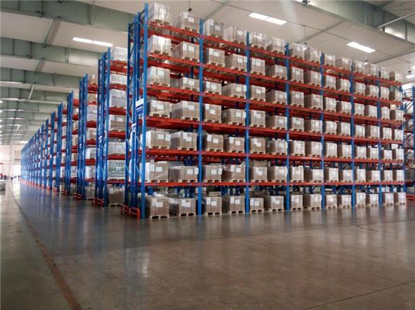 Adjustable Heavy Duty Pallet Racks / Teardrop Pallet Rack 4 Way Entry Type