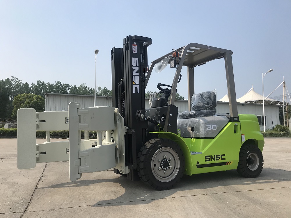 2065mm Mast Height 3.5 Ton Mini Rough Terrain 4x4 Diesel Forklift with Container Mast