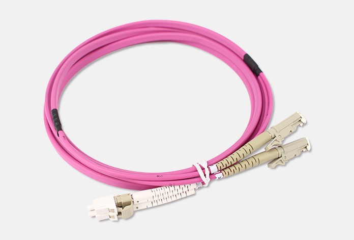 700 1 LC E2000 Fiber Optic Patch Cord Low Energy Loss PVC or LSZH Jackets UPC and APC Options