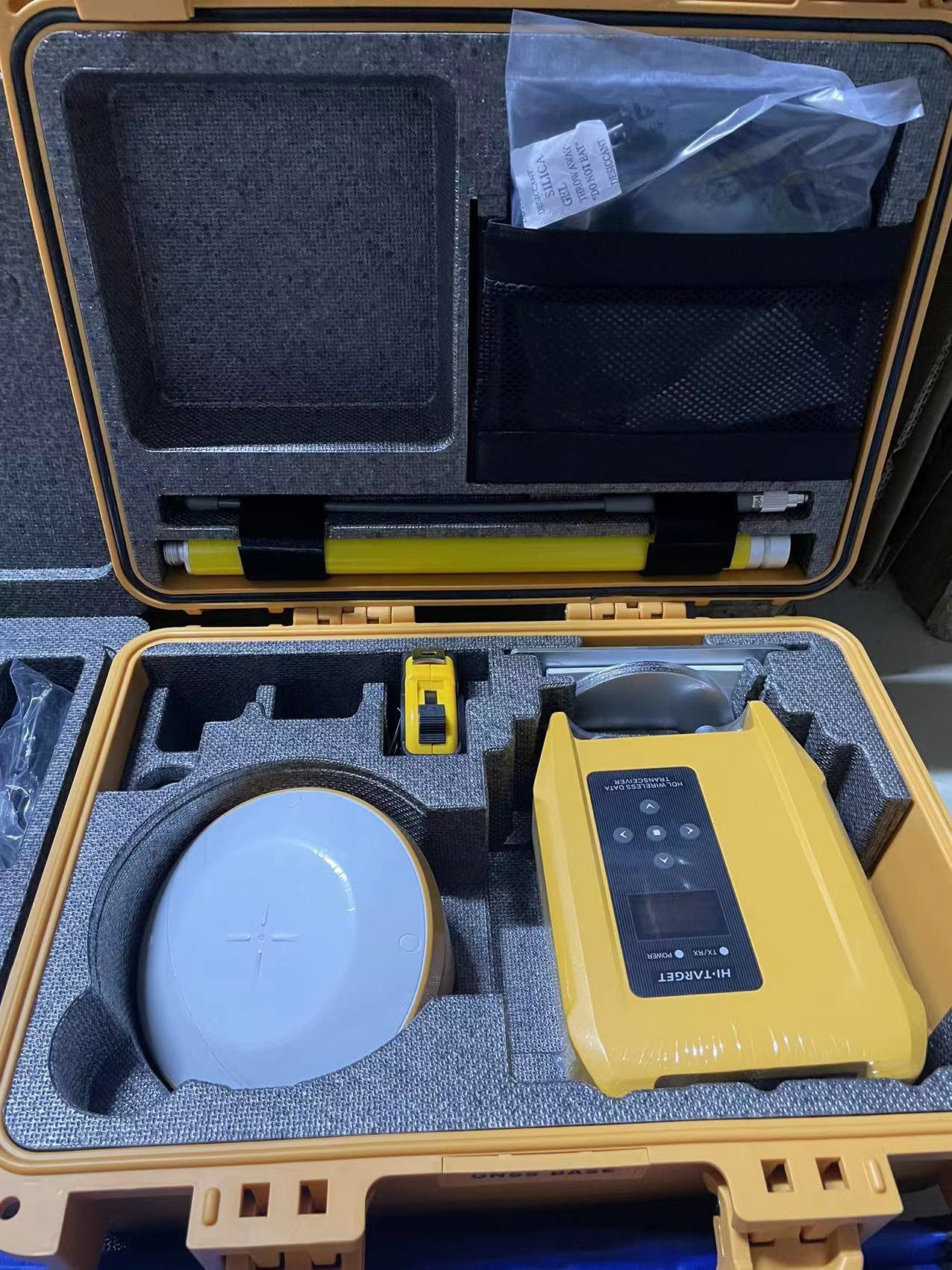 14 Hours Working Time Hi-Target GPS RTK Gnss Receiver 4.2W Hi-Target V10 Pro