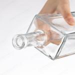 Acceptable Customer's Logo Crystal Flint 700ml Spirit Glass Bottle for London