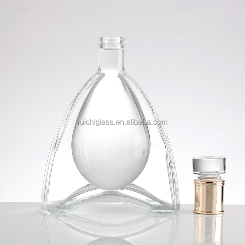 Customizable Whisky Bottles with Caps in Various Shapes and Super Flint Glass Material