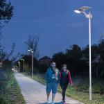 Light Control LED Road Outdoor Solar Street Light 3.2V 20000mAh Quick Charging