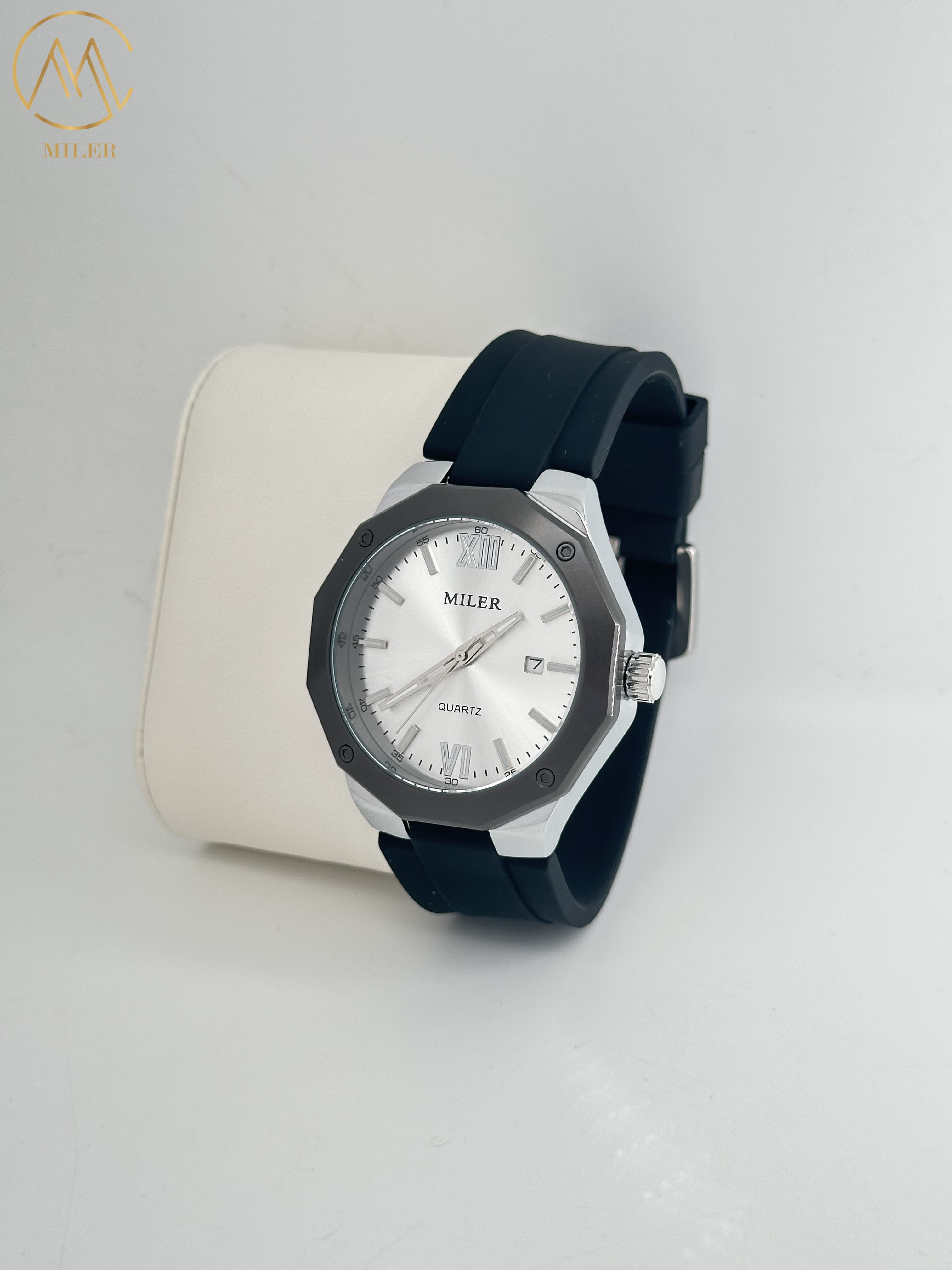 Wholesale Sports Waterproof Quartz Watch with Silicone Strap