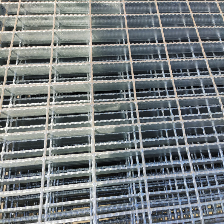 Knit Hot Dip Galvanized Serrated Steel Grating Bar 25x5mm 403/40/100
