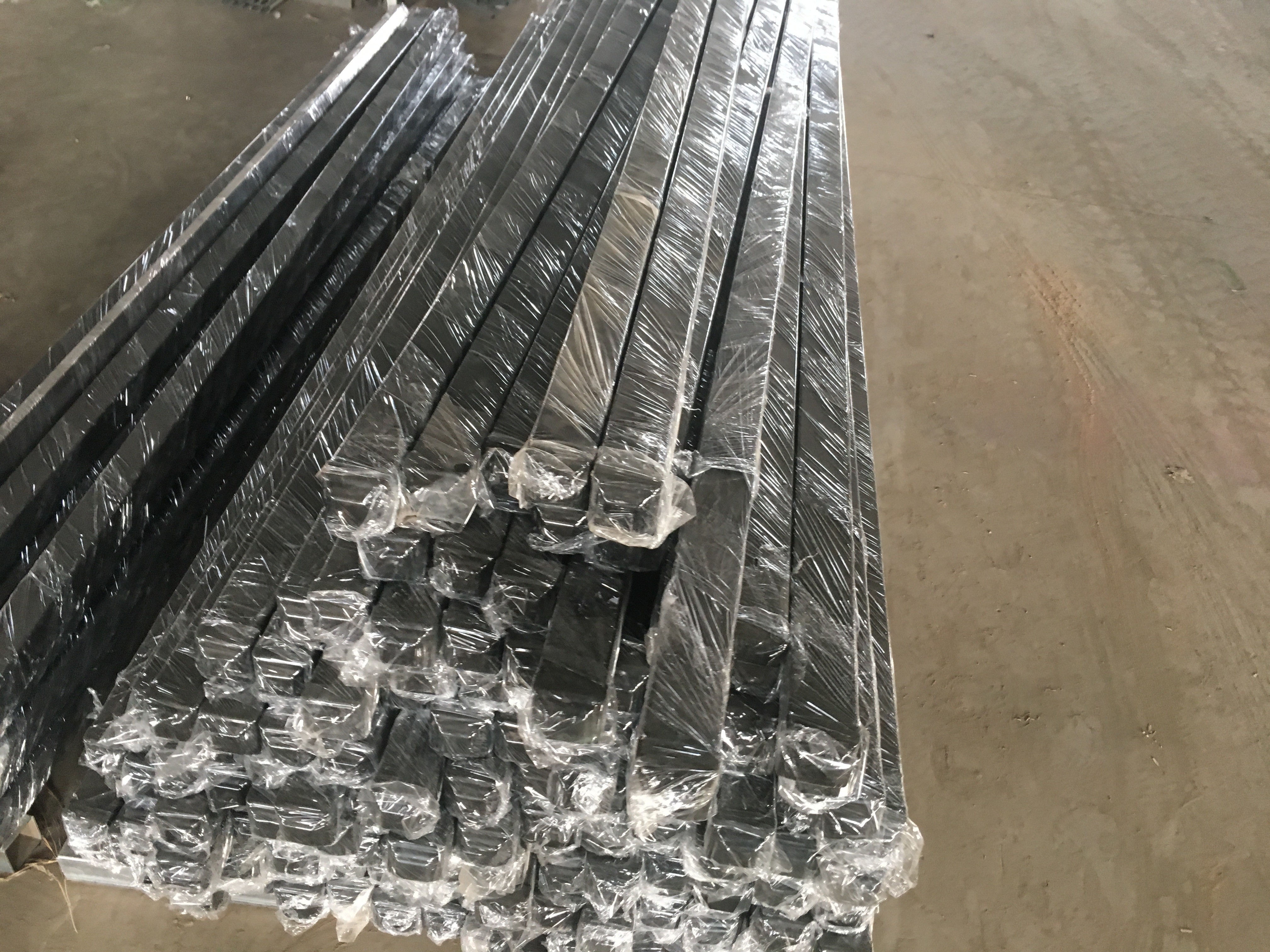 Mitred 45 degree H1800mmxW2450mm 25mm picket diplomat Fencing rails 40mm