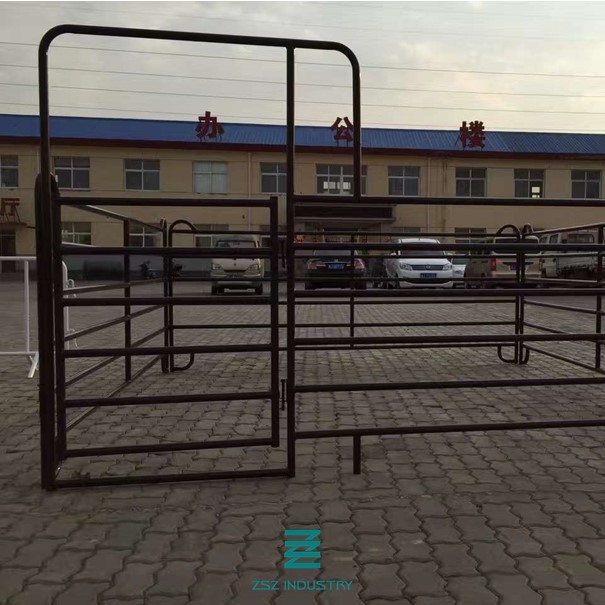 Steel Wire Mesh Fencing Panels , Welded Fence Panels For Cattle Fence