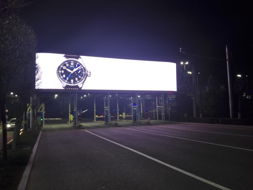 2mm Smd2727/2525/1921 Shape Size Marketing LED Screens Customizable Screen Size