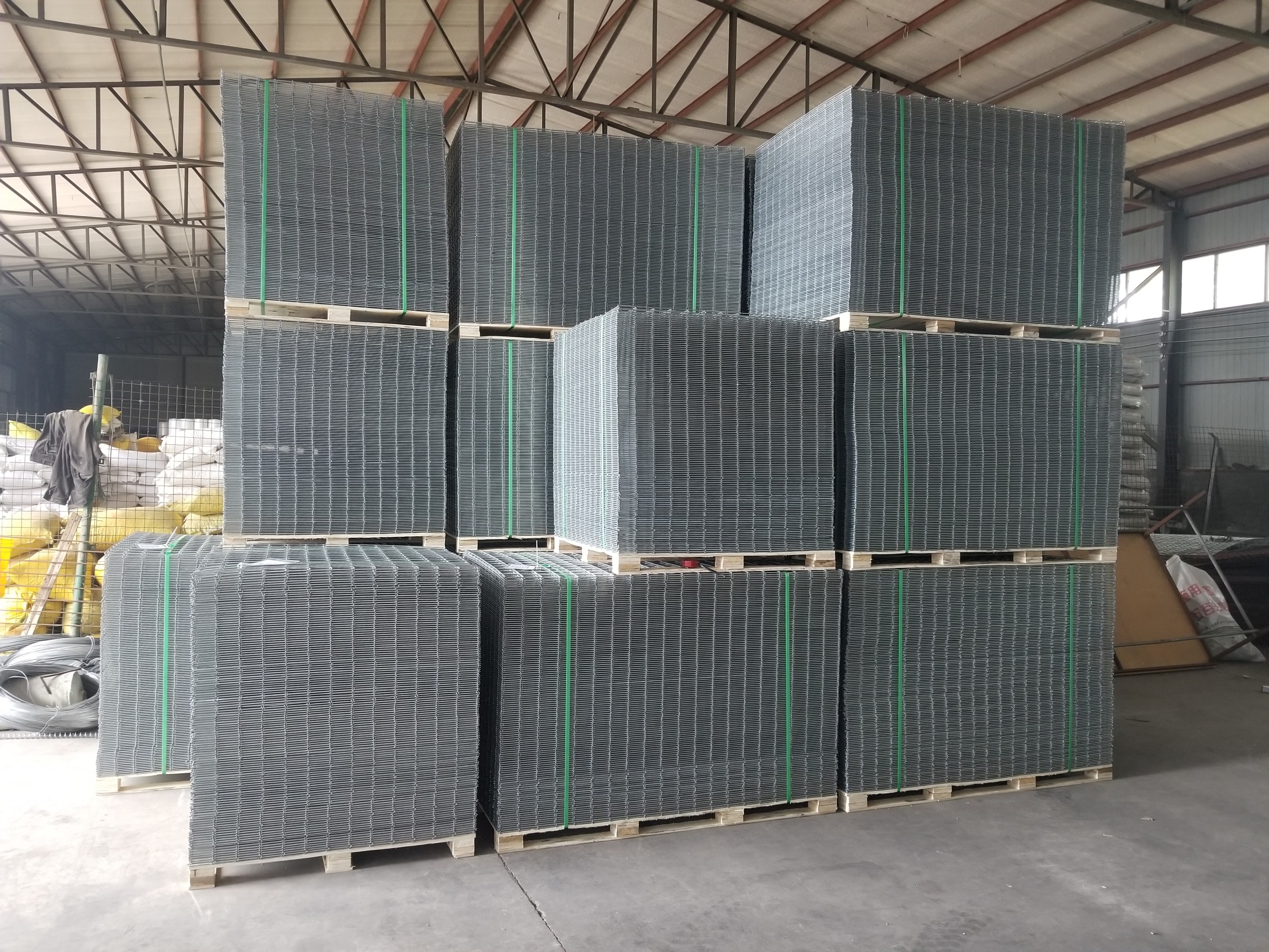 Customizable 50-280g/m2 Zinc Coated Welded Mesh Gabions With Tensile Strength 380-550N/mm2