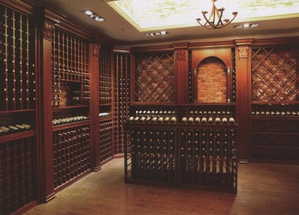 UV Surface European Style Living Room Display Cabinet Solid Wood Wine Bar