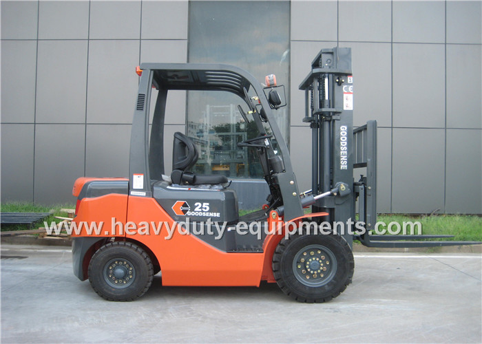 Sinomtp FD25 forklift with Rated load capacity 2500kg and MITSUBISHI engine