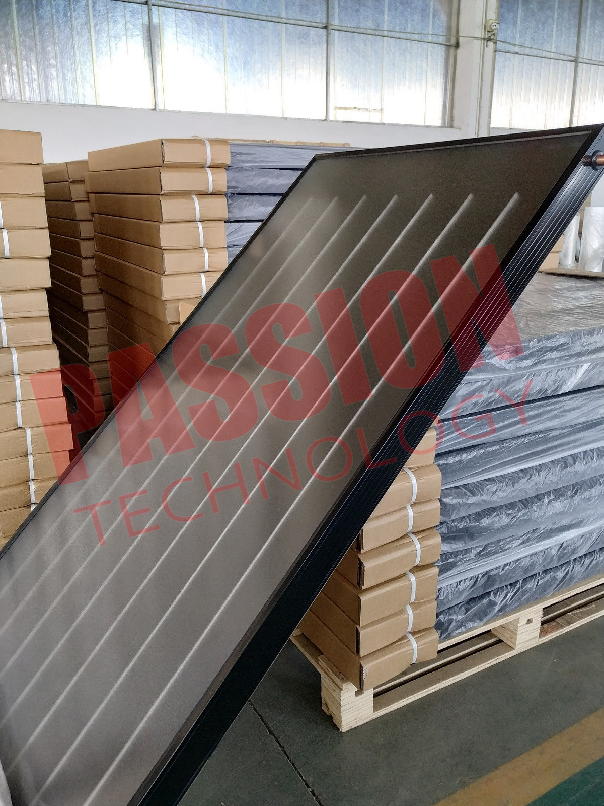 Blue Titanium Flat Plate Solar Collector 300L Black Flat Panel Solar Water Heater
