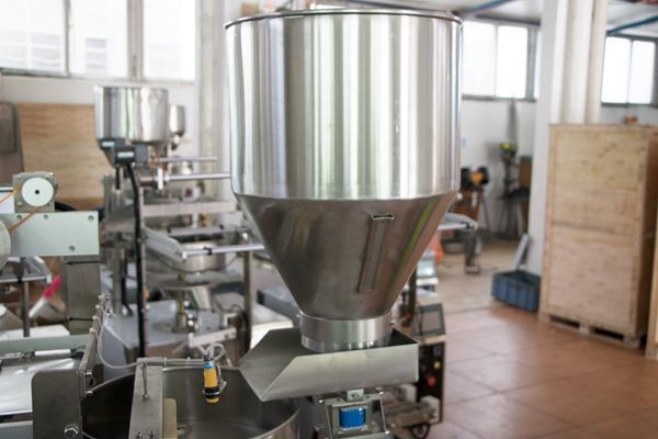 high accuracy Automatic potato chips/candy/green pean/cashew nut/peanuts Packing Machine