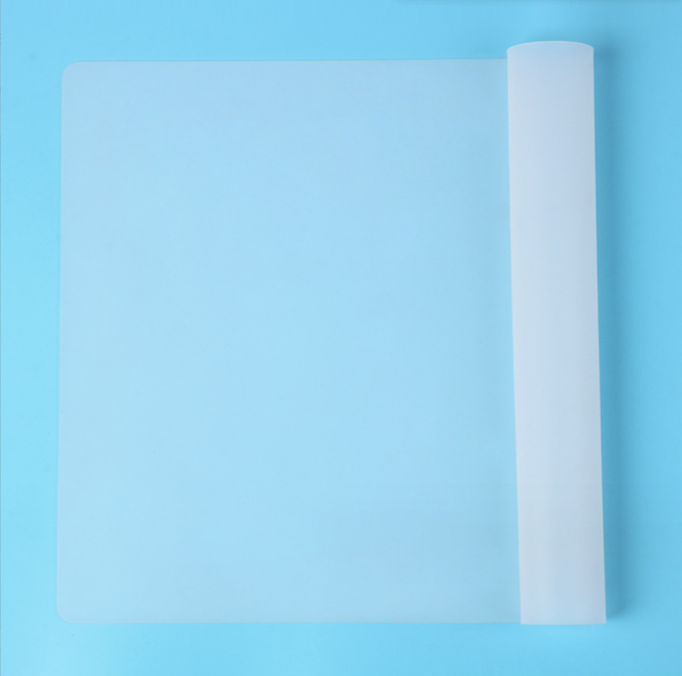 Design Style None Silicone Table Cloth Non-Slip Rectangle 40x30cm Water Resistant Desk Cover