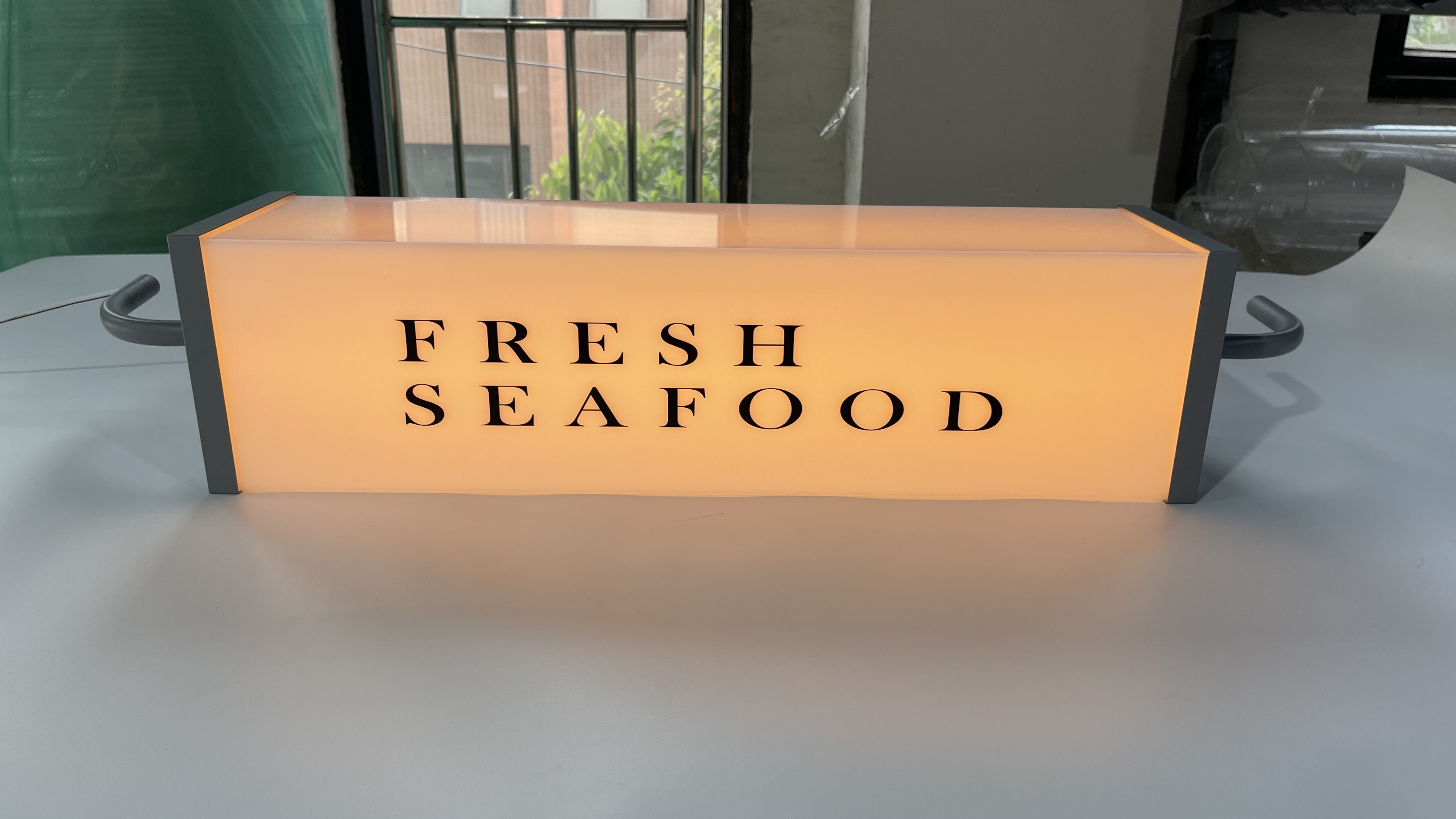 Customized Round Acrylic Vacuum Blisters Led 3D Letters Outdoor Light Box for Outdoor