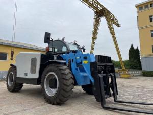 Wholesale 4x4 Telehandler Telescopic Forklift 4.5 Ton With 17m Lifting Height from china suppliers