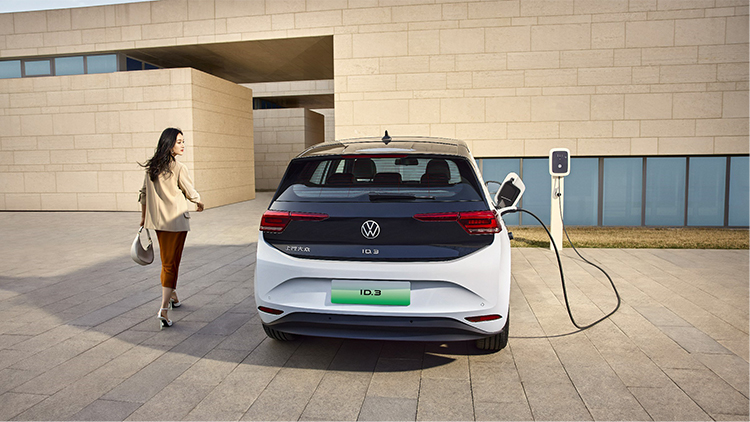 Electric Vehicle VW ID 3 Volks-wagen Pure ID3 Pro 5 Seat Sedan EV with 450km Range 30 Titles and Maximum Speed of 160 km/h