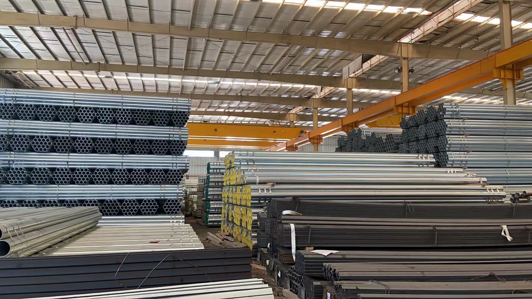 ASTM A106 GR B SCH 40 Seamless Carbon Steel Pipe Hot Rolled Steel Pipe