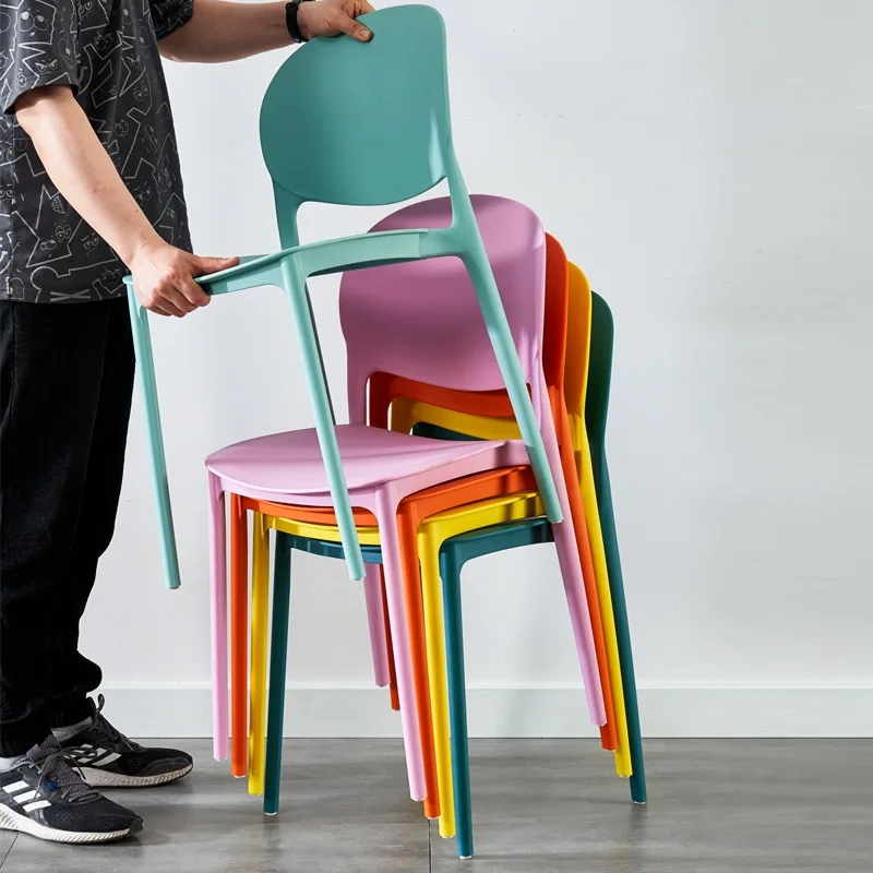 Modern Stackable Full PP Plastic Dining Chairs in Popular Colorful Design Style for Kitchen