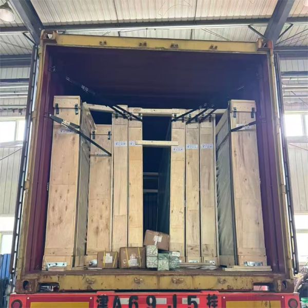 Radium Less Than 1M 5+5 Insulated Low-E Tempered Curved Glass with Customizable Size for Building Construction