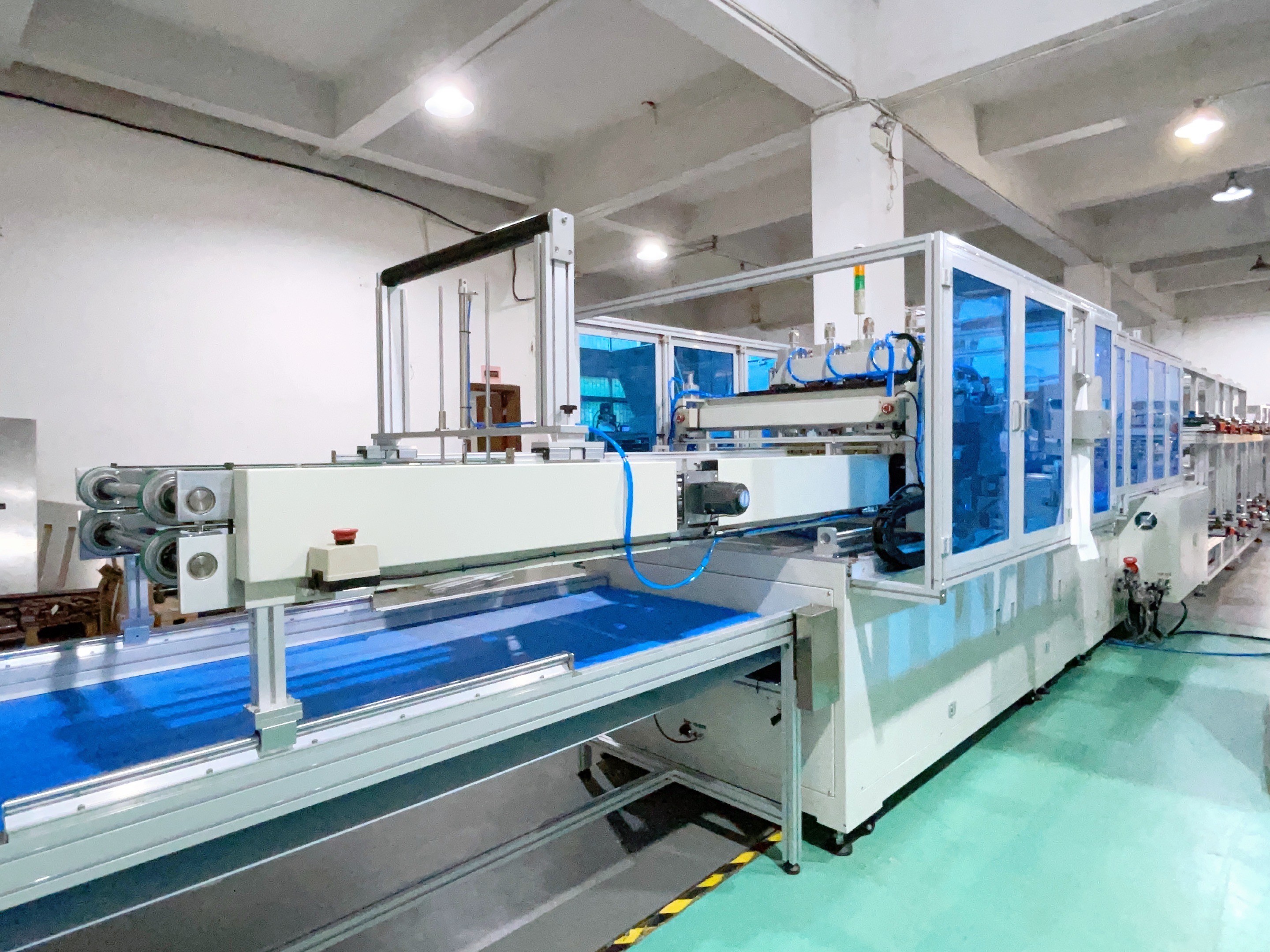 Time-Saving Man-Machine Interface Operation Ultrasonic Medium-Effect Air Filter Bag Machine