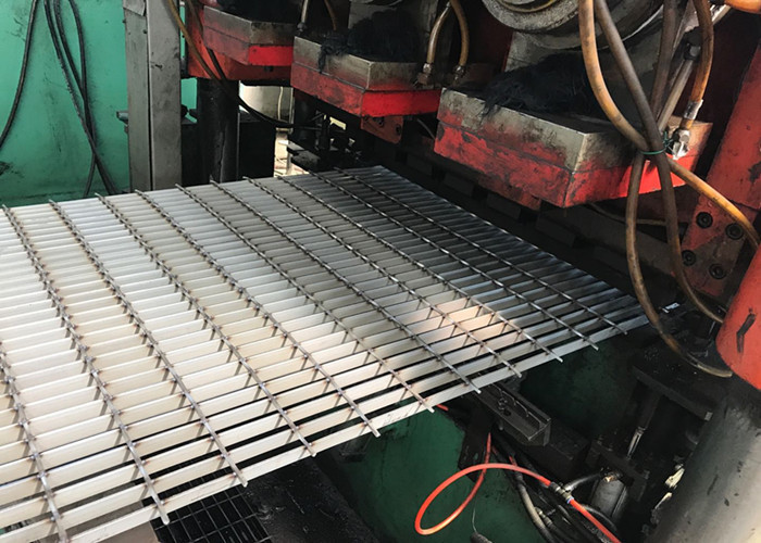 Galvanized Press Lock Steel Grating / Custom Stainless Steel Grill Grates