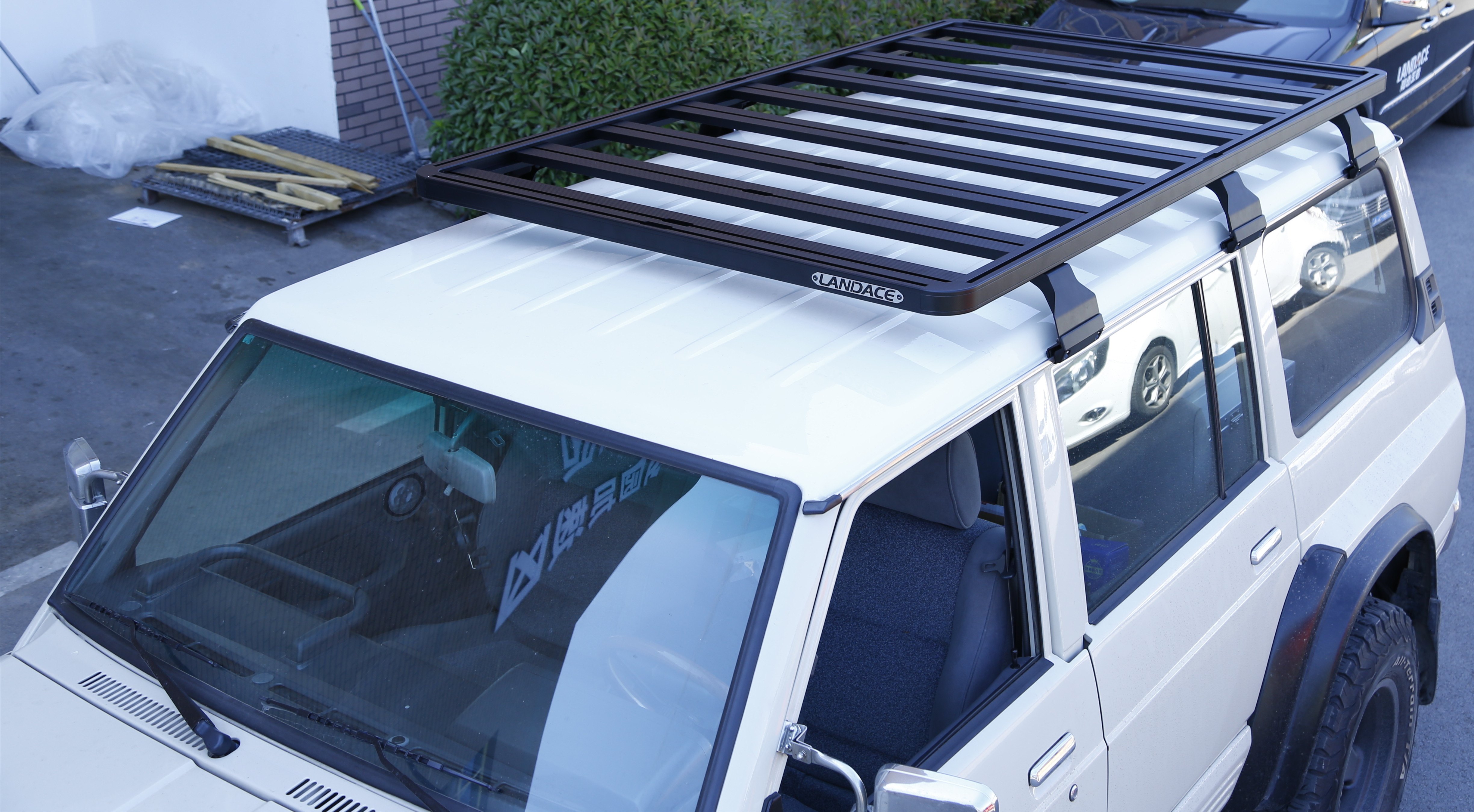 Offroad Accessories Roof Racks and Side Ladder Awning for Nissan Vehicles