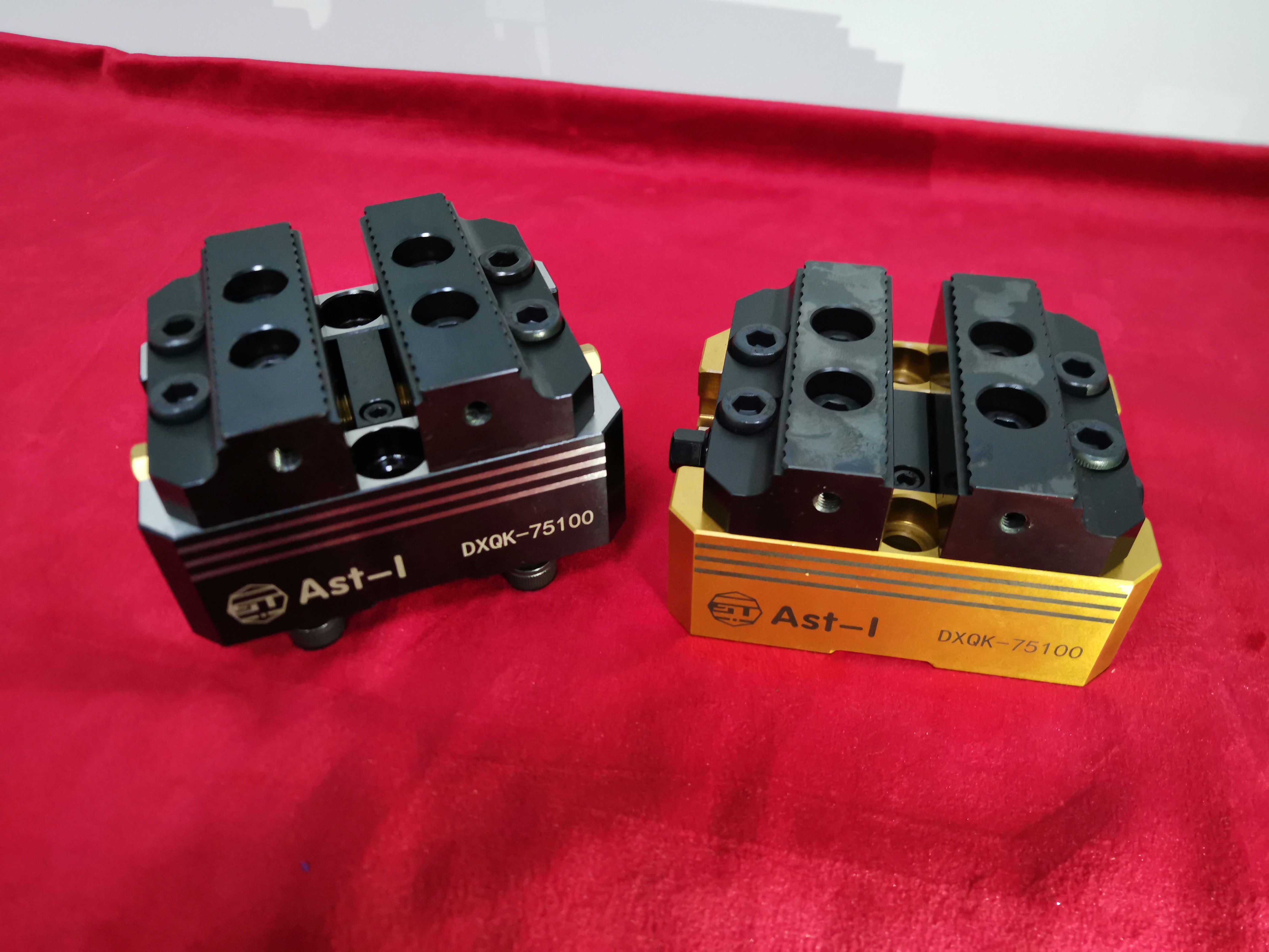 Black 5 Axis Cnc Vise Quick Change 3 Axis Vise Steel Material
