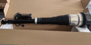Wholesale Air Suspension Shock Absorber For Mercedes Benz Rear Left W221 2213205513 from china suppliers