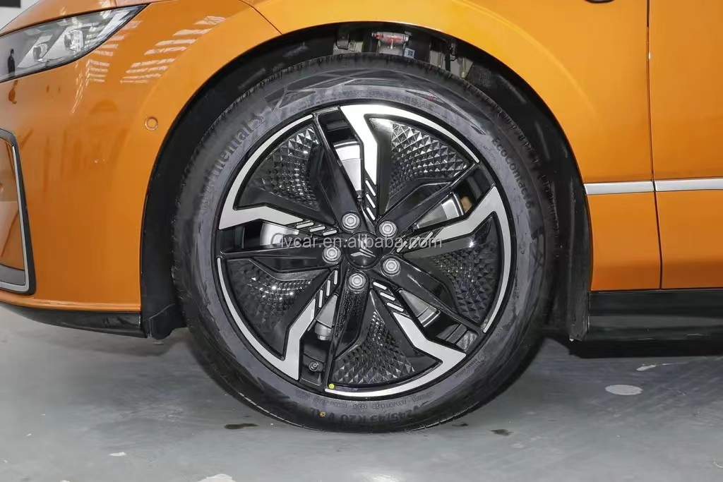 Introducing the Voyah Chasing Light A 5-Door 5-Seat Sedan with 4.1-6L Engine Capacity