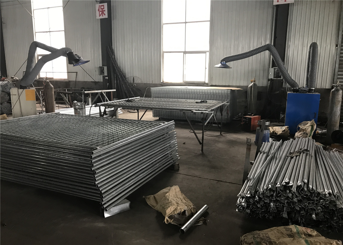 BLUFF POINT OD 40 temporary fencing for sale 2100mm x 2400mm weight 25kg temp fencing panels supplier