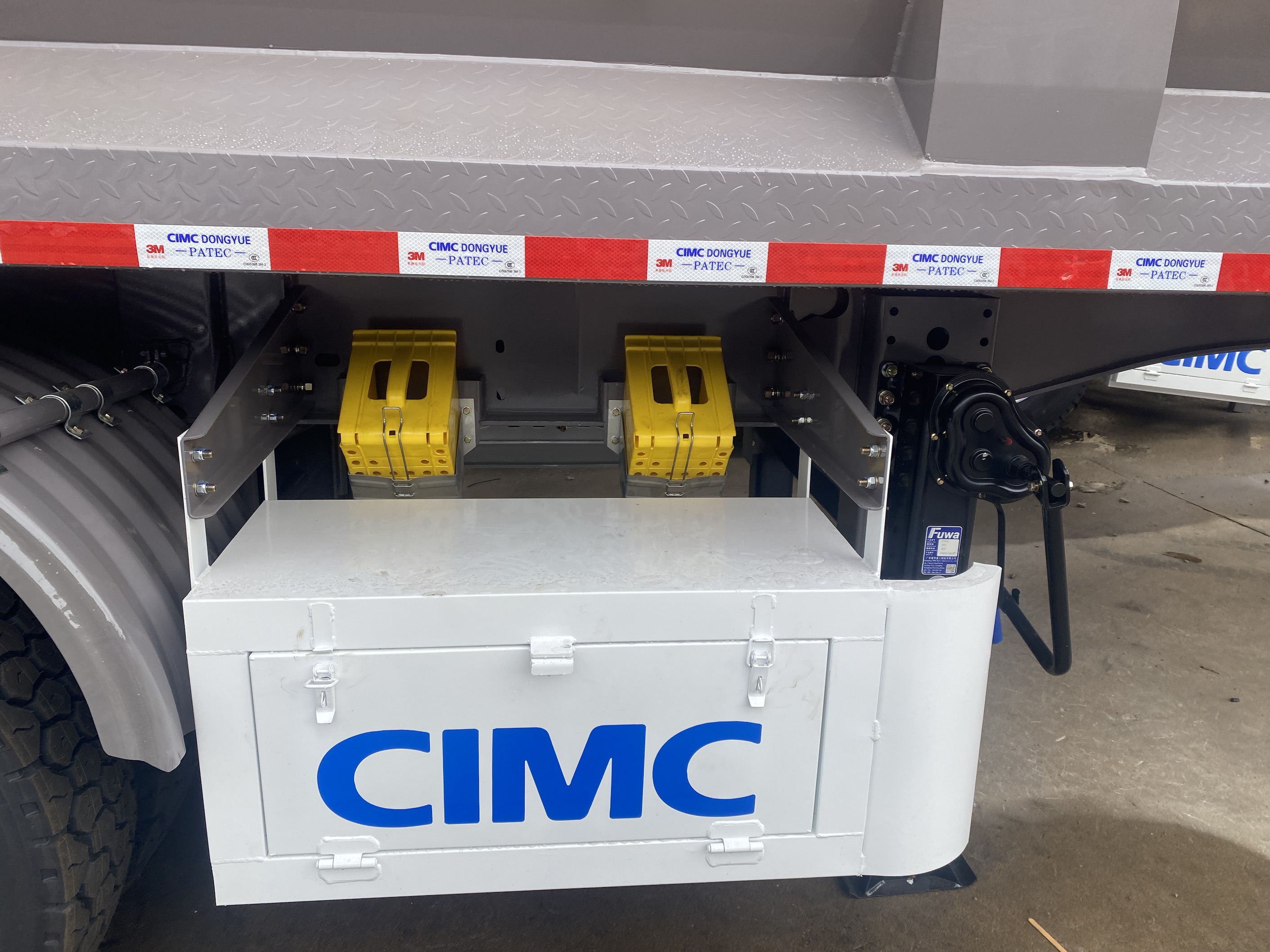 CIMC 40 Cubic Side Tipper End Dump Truck Trailer 3-Axis Steel Semi-Trailer