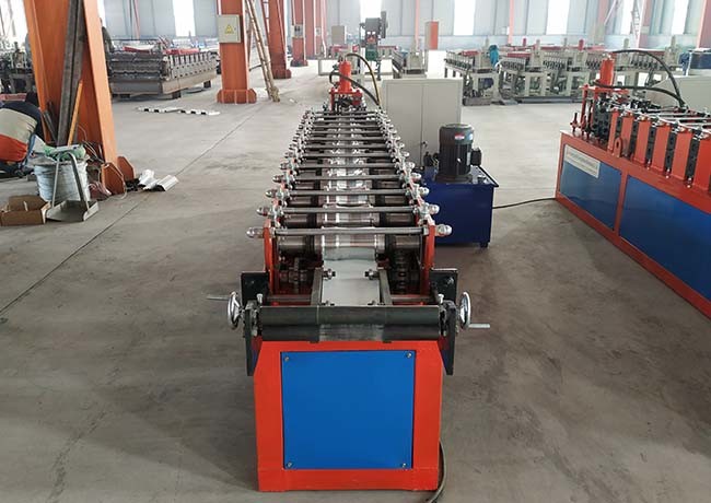 Galvanized Roller Shutter Door Making Machine , Shutter Profile Machine Sidewall 16mm
