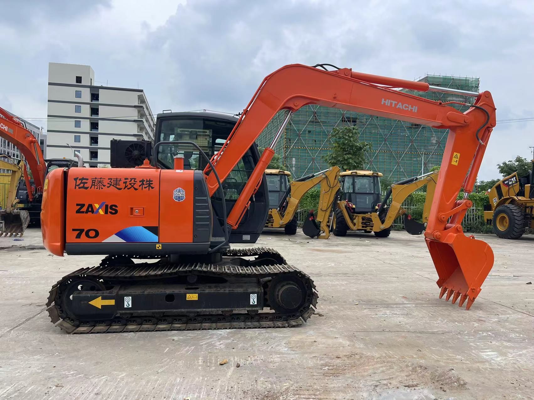 used mini excavator for sale ZX70 ZX55 used digger for sale used hitachi excavator