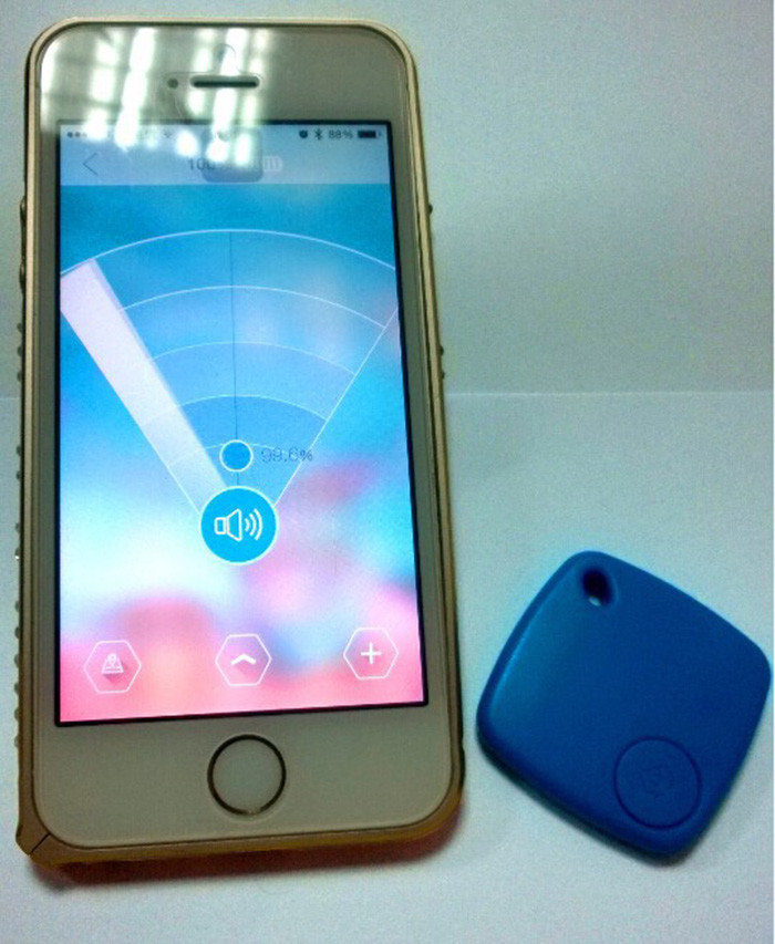 Anti - Lost Alarm Bluetooth Key Finder , Smart Wireless Pet Bluetooth Tracker