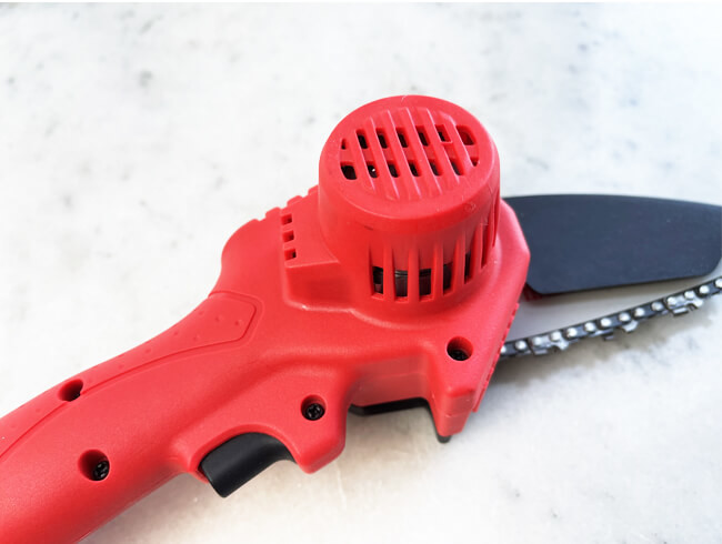 4 Inch Cordless Battery Powered Handheld Mini Chainsaw For Tree Branch