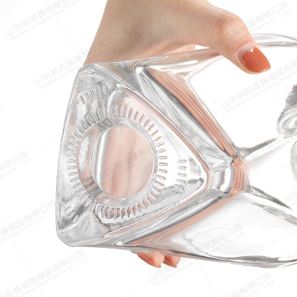Sealing Type Glass Lid Square and Cylinder Vodka Wine Glass Bottle for Juice Whisky