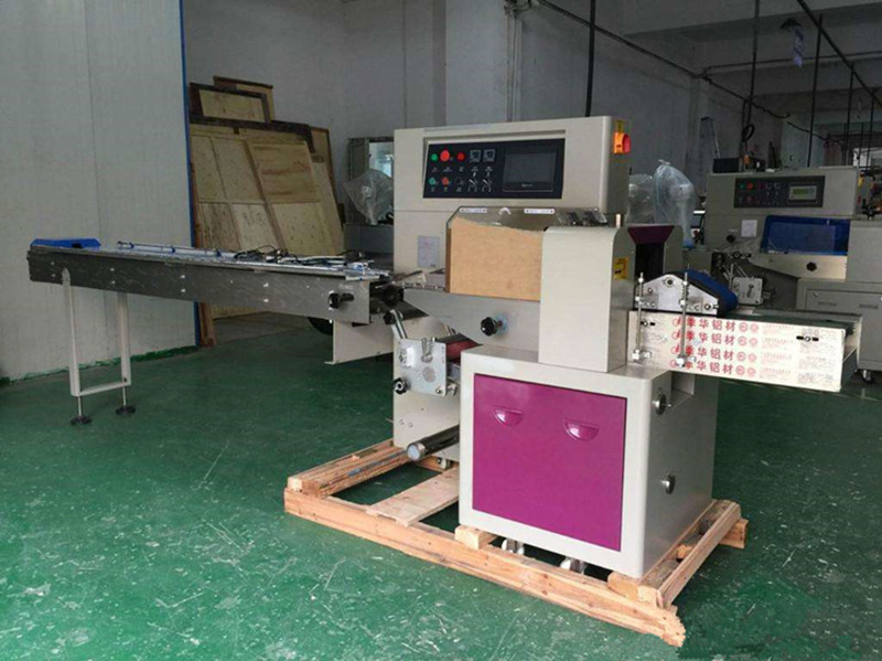 Lollipops Automatic Food Packing Machine Mooncake Horizontal Pillow Packing Machine