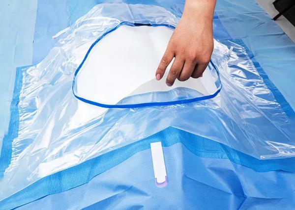 Fabric Nonwoven Surgical Sterile Drapes 20 X 20 Inch In Blue Color For Hospital