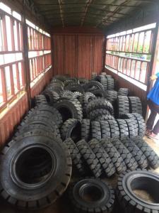 Wholesale Solid Tyre for Forklift Tyres Prices of Forklift Spare Parts Factory Price 3.5t forklift truck tire 7.00-15, solid tire from china suppliers