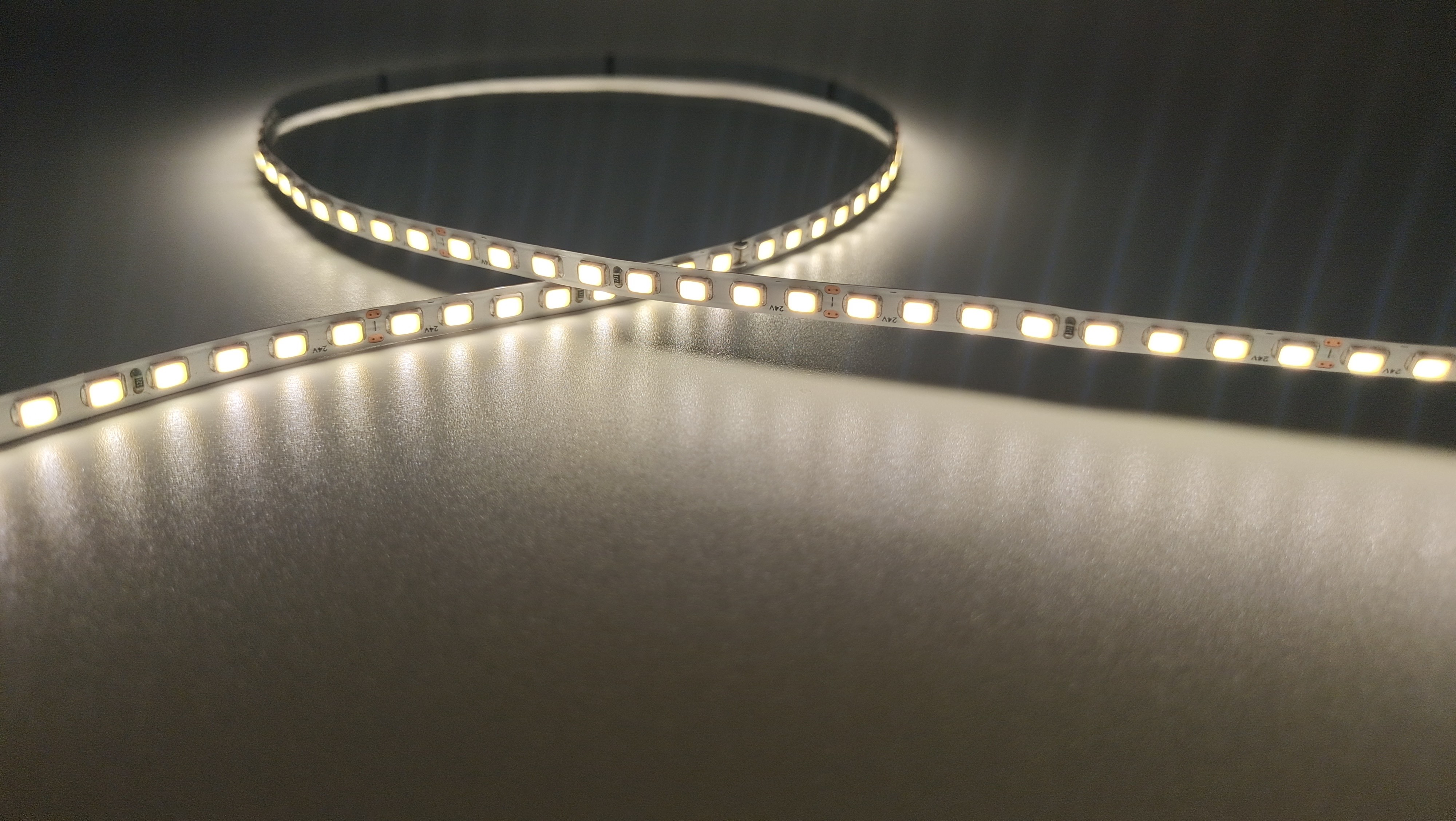 5mm Width Flexible LED Strip 24V 160LEDs/M 14W for Indoor Lighting Led Ribbon