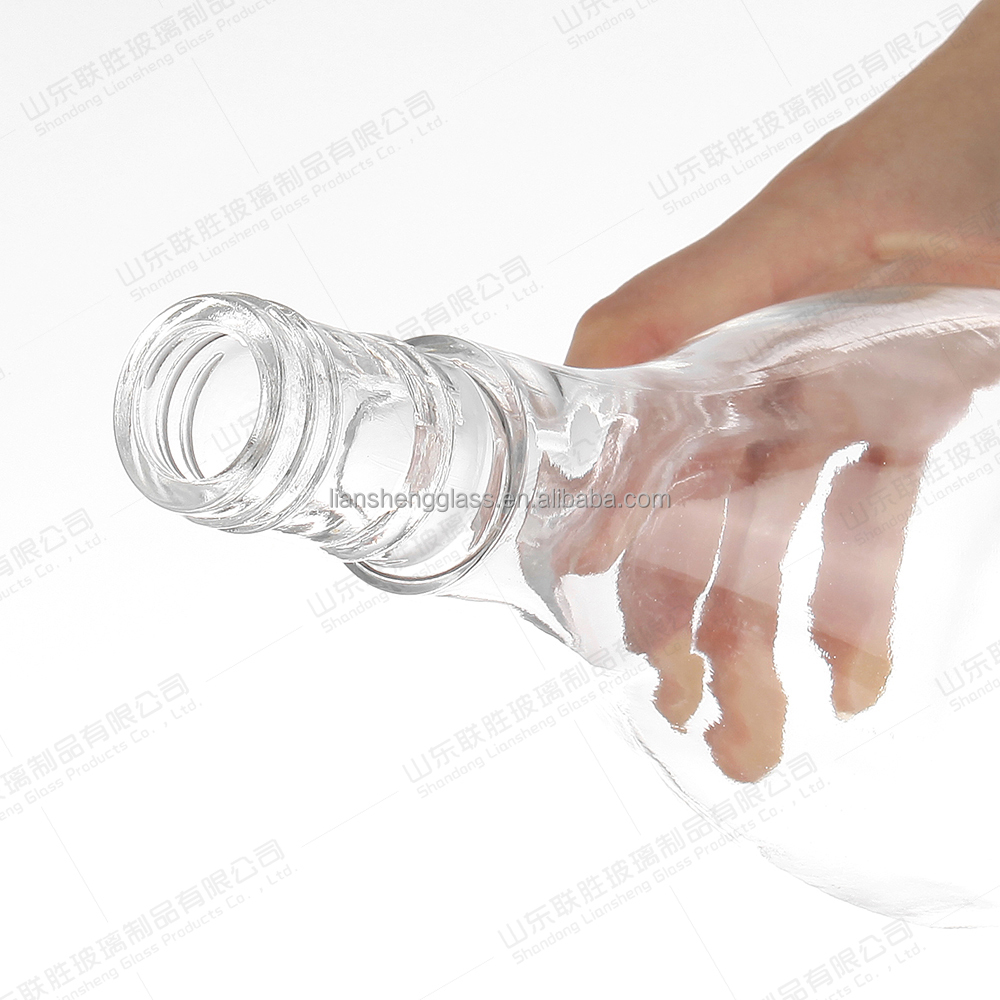 500ml 750ml Glass Liquor Whisky Vodka Bottle With Cork Cap for Custom Tequila Bottle