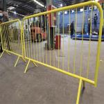 Aluminum Iron Crowd Control Fencing Temporary Road Barriers OEM ODM