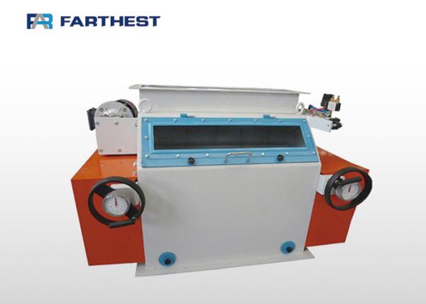 Stainless Steel Triple Iron Roller Crumbler Machine For Fish Feed Production