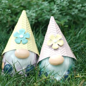 Wholesale Metal Garden Gnome Ornaments Outdoor Decor Small Flower Gnome from china suppliers
