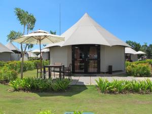 Wholesale Hotel Lodge Luxury Resort Tents , Glamping Hotel Tent High Temperature Resistance from china suppliers