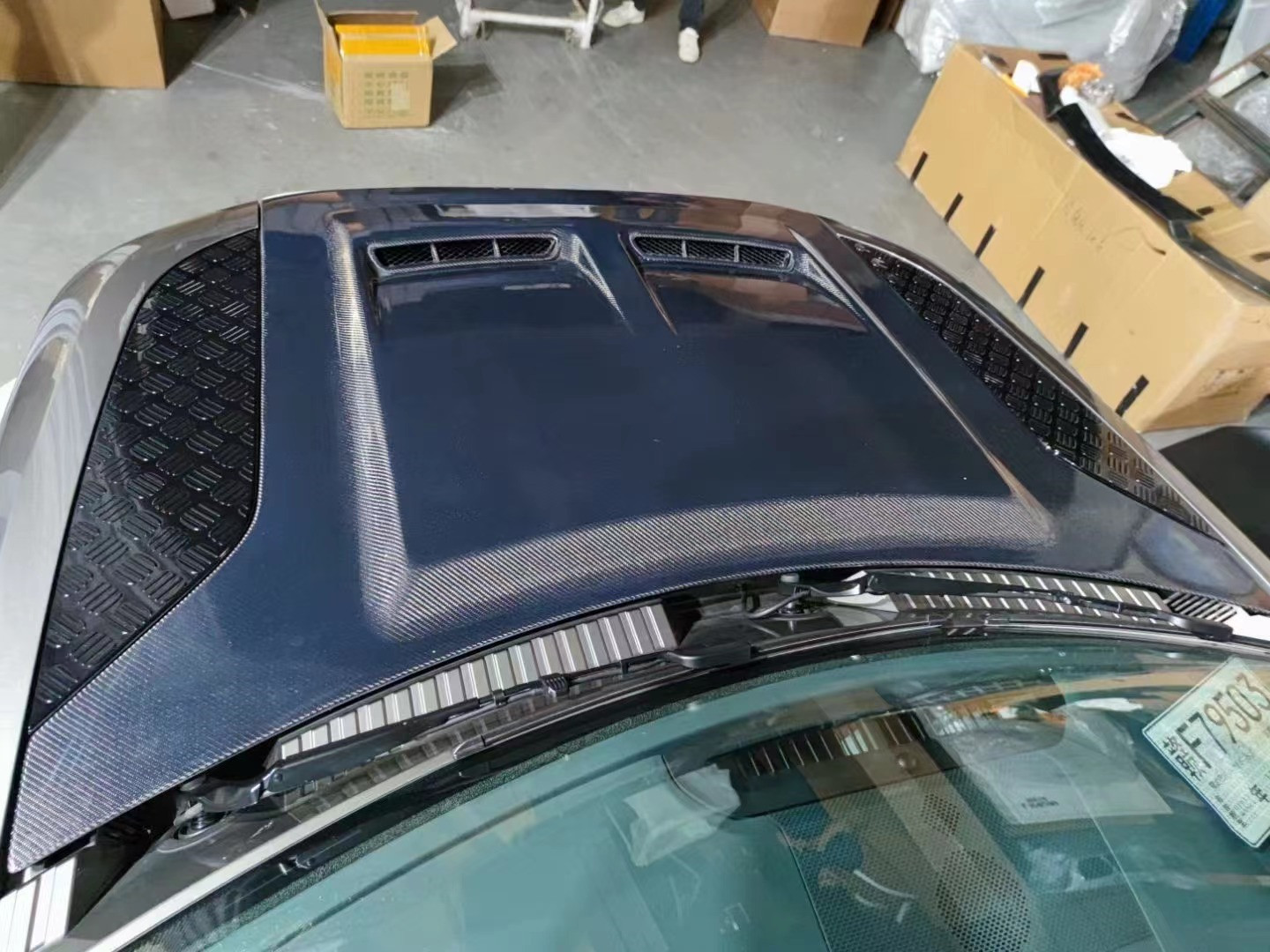 Carbon Fiber Hood for Land Rover Defender Carbon Fiber Material Defender Upgraded SVR Style Cover